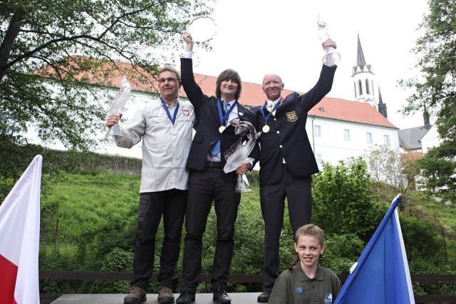 10391397_247671238755870_1688004203016309363_n